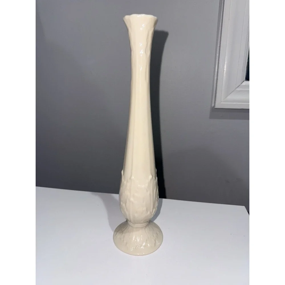 Lenox Ivory Colored Porcelain Bud Vase w/ Leaves Design 10 7/8